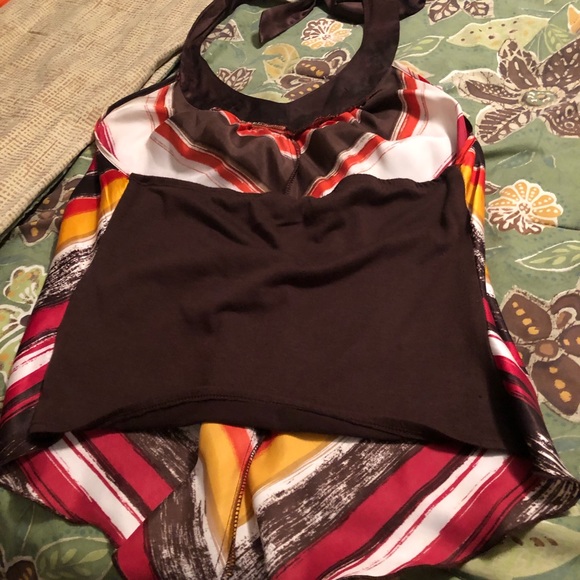 Top - Picture 2 of 2